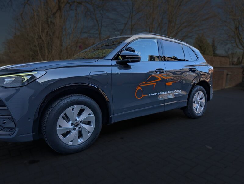 Eric: Klasse B/BE Fahrschulauto (Hybrid) – Frank & Silkes Fahrschule Norderstedt